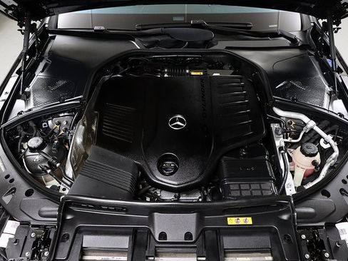 Certified 2022 Mercedes-Benz S 500 4MATIC w/ AMG Line Package image 39