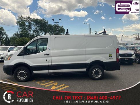 Used 2016 Ford Transit 250 130 Low Roof RWD image 5