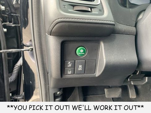 Used 2021 Honda HR-V EX-L image 13