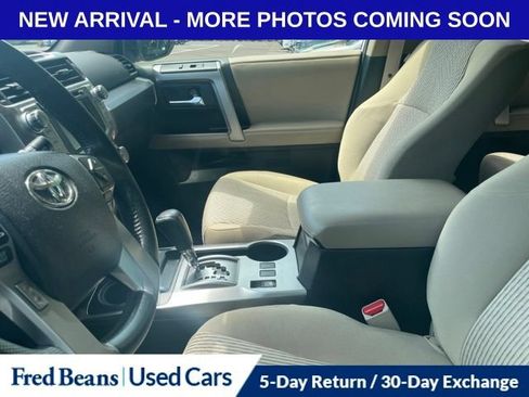 Used 2016 Toyota 4Runner SR5 AWD/4WD image 11