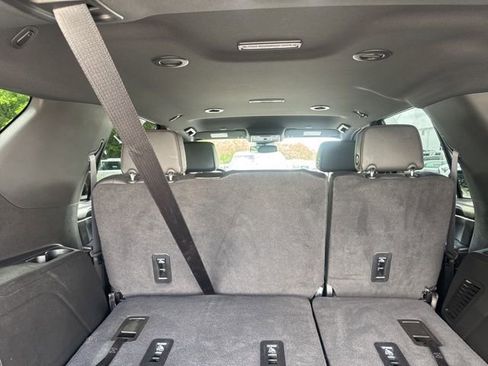 Used 2024 Chevrolet Tahoe RST image 30