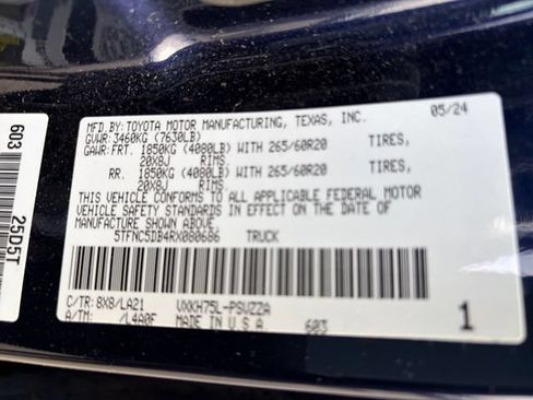 Used 2024 Toyota Tundra Platinum AWD/4WD image 25