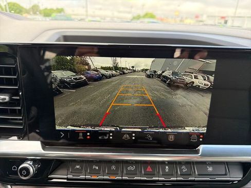 New 2026 GMC Sierra 1500 SLT AWD/4WD image 13