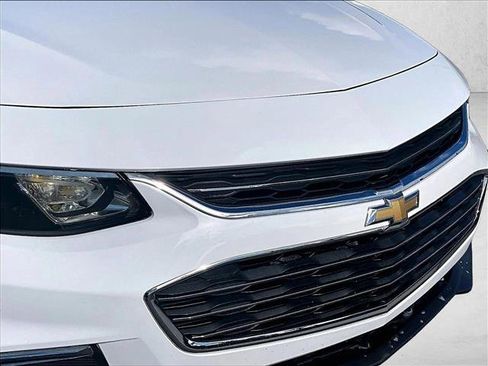 Used 2018 Chevrolet Malibu LS image 29