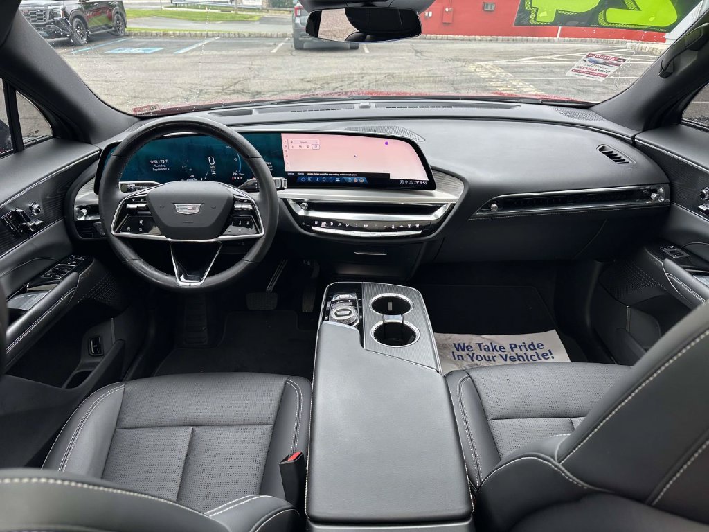 Used 2024 Cadillac Lyriq Sport RWD image 12