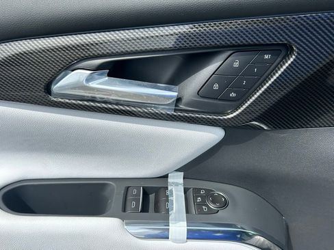 New 2026 Chevrolet Traverse High Country FWD image 30