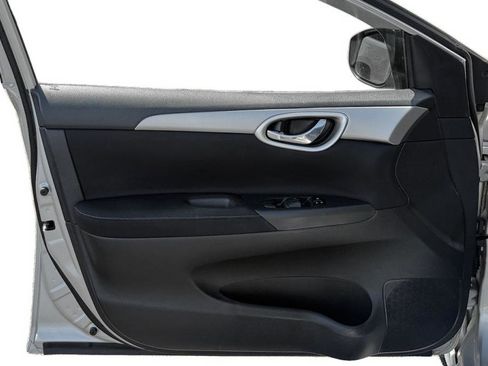Used 2015 Nissan Sentra S FWD image 14