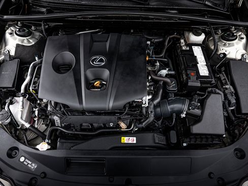 Used 2021 Lexus ES 250 w/ Premium Package image 16