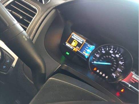 Used 2019 Ford Explorer Limited w/ Class III Trailer Tow Package image 28