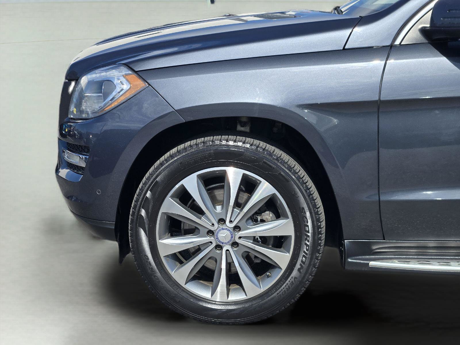 Used 2015 Mercedes-Benz GL 450 4MATIC image 16