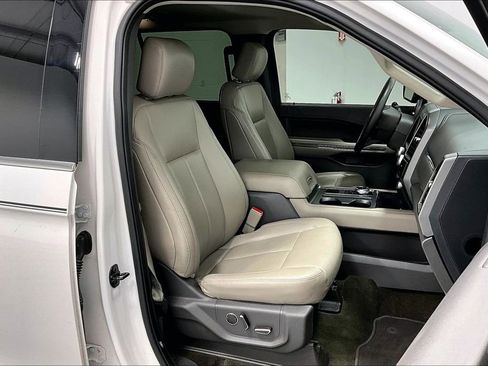 Used 2019 Ford Expedition XLT w/ Equipment Group 202A image 10