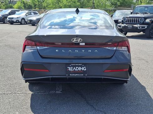 Used 2025 Hyundai Elantra SEL FWD image 6
