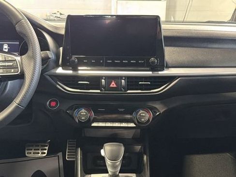 Used 2023 Kia Forte GT-Line w/ GT-Line Technology Package image 17