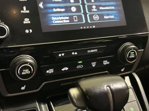 Used 2017 Honda CR-V Touring image 17