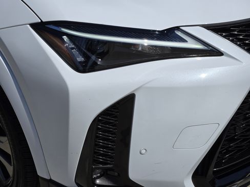 Used 2023 Lexus UX 250h F Sport FWD image 10