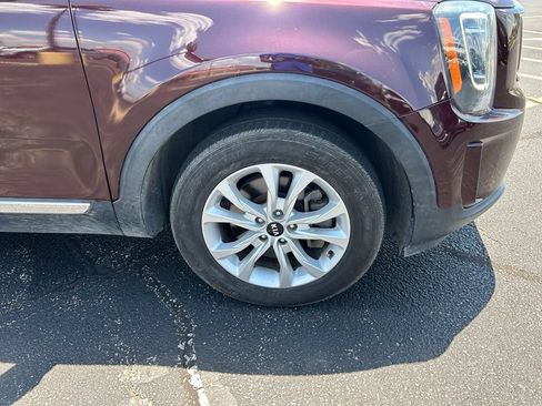 Used 2021 Kia Telluride LX AWD/4WD image 2