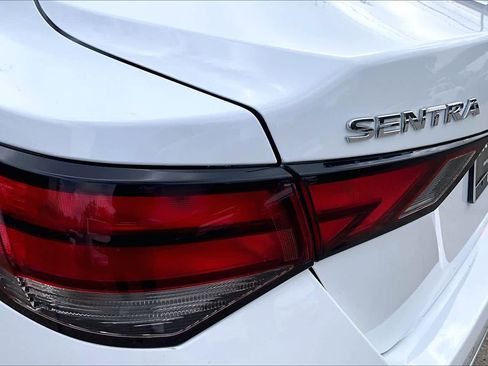Used 2024 Nissan Sentra SV FWD image 27