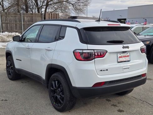 New 2026 Jeep Compass Latitude image 13