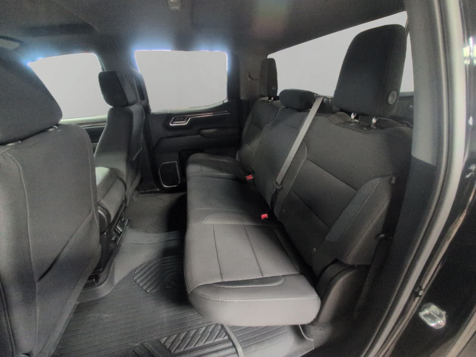 Used 2024 Chevrolet Silverado 1500 LT AWD/4WD image 13