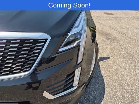 Used 2023 Cadillac XT5 Luxury w/ LPO, Floor Liner Package AWD/4WD image 10