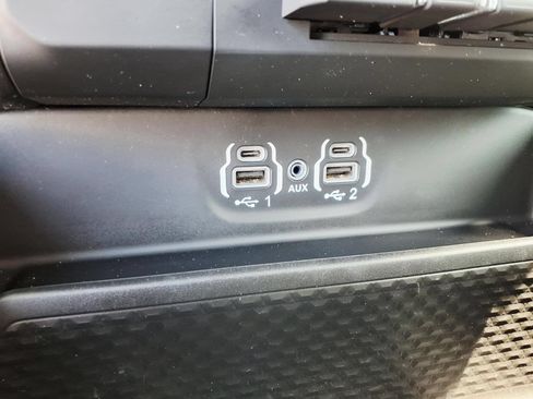 Used 2024 RAM 1500 Lone Star RWD image 21
