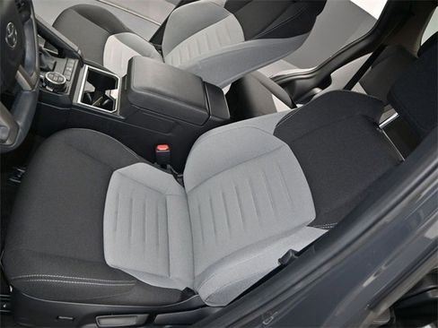 Used 2025 Toyota 4Runner TRD Off-Road image 9