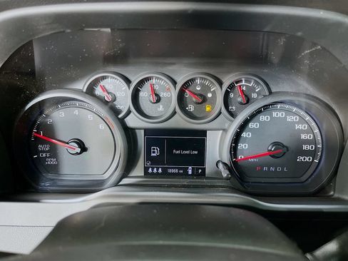 Used 2024 GMC Sierra 1500 Pro w/ Graphite Edition AWD/4WD image 15