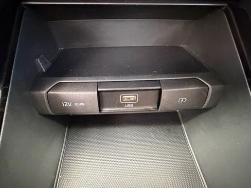 Used 2020 Kia Telluride S w/ S 8 Passenger Seating Package FWD image 35