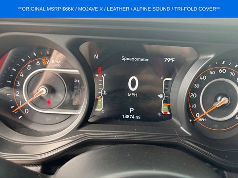 Used 2025 Jeep Gladiator Mojave AWD/4WD image 12