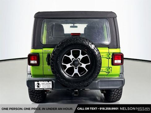 Used 2018 Jeep Wrangler Unlimited Sport AWD/4WD image 6