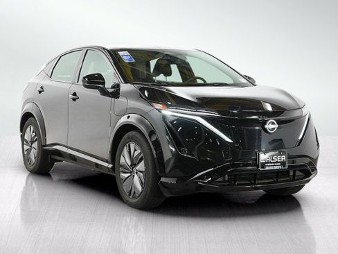 Used 2024 Nissan Ariya AWD image 7