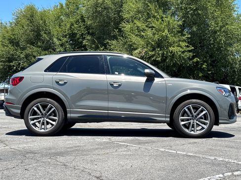 Used 2025 Audi Q3 2.0T Premium AWD/4WD image 3