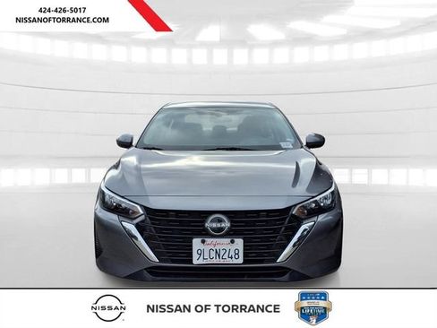 Used 2024 Nissan Sentra SV FWD image 2
