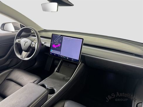 Used 2018 Tesla Model 3 Long Range image 31