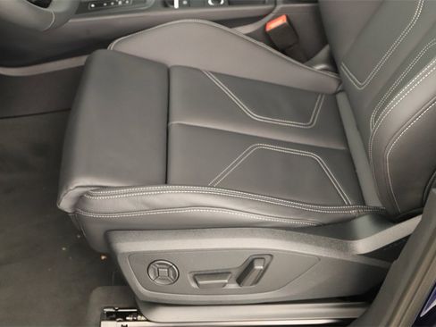 New 2025 Audi Q3 2.0T Premium image 25