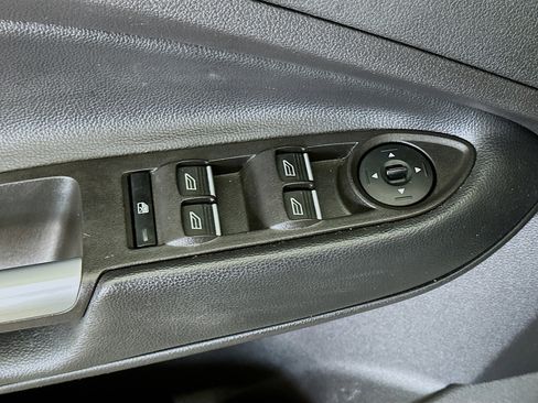 Used 2019 Ford Escape Titanium AWD/4WD image 15