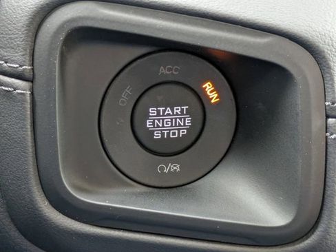 New 2026 Jeep Gladiator Mojave AWD/4WD image 32