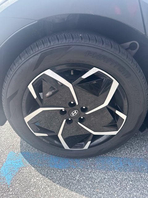 Certified 2022 Hyundai Ioniq 5 SEL RWD image 12