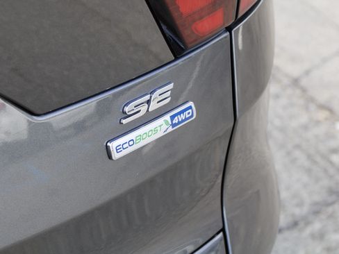 Used 2019 Ford Escape SE AWD/4WD image 30