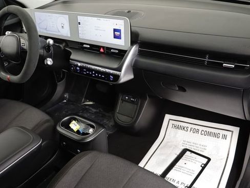 Used 2022 Hyundai Ioniq 5 SE image 21