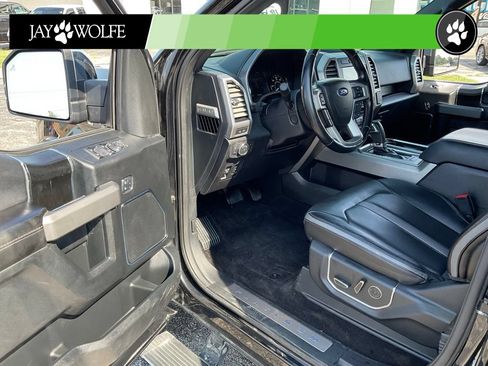 Used 2018 Ford F150 Platinum w/ Equipment Group 701A Luxury AWD/4WD image 9