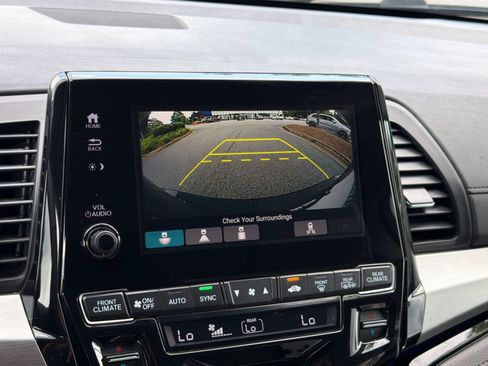 Used 2019 Honda Odyssey Elite image 18
