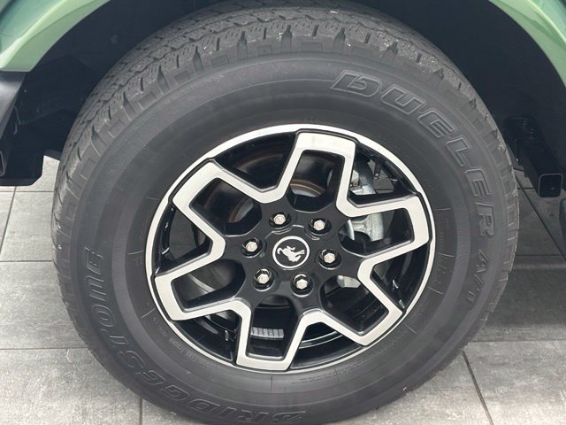 Used 2023 Ford Bronco Outer Banks AWD/4WD image 6