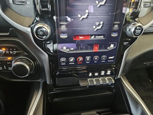 Used 2020 RAM 1500 Big Horn AWD/4WD image 23