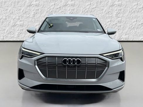 Used 2019 Audi e-tron Prestige image 8