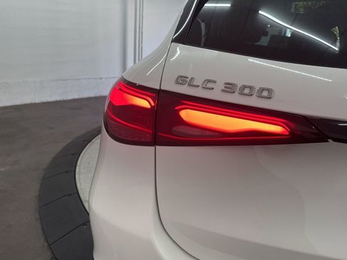 New 2026 Mercedes-Benz GLC 300 image 29
