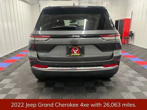 Used 2022 Jeep Grand Cherokee Limited 4xe AWD/4WD image 3