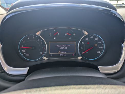 Used 2020 Chevrolet Traverse LT image 28