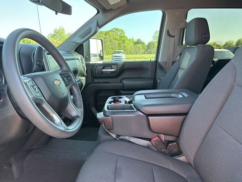 Certified 2022 Chevrolet Silverado 2500 Custom w/ Custom Convenience Package AWD/4WD image 26
