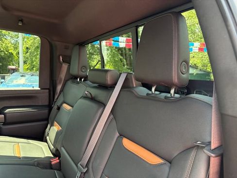 Used 2022 GMC Sierra 2500 AT4 w/ AT4 Preferred Package AWD/4WD image 20